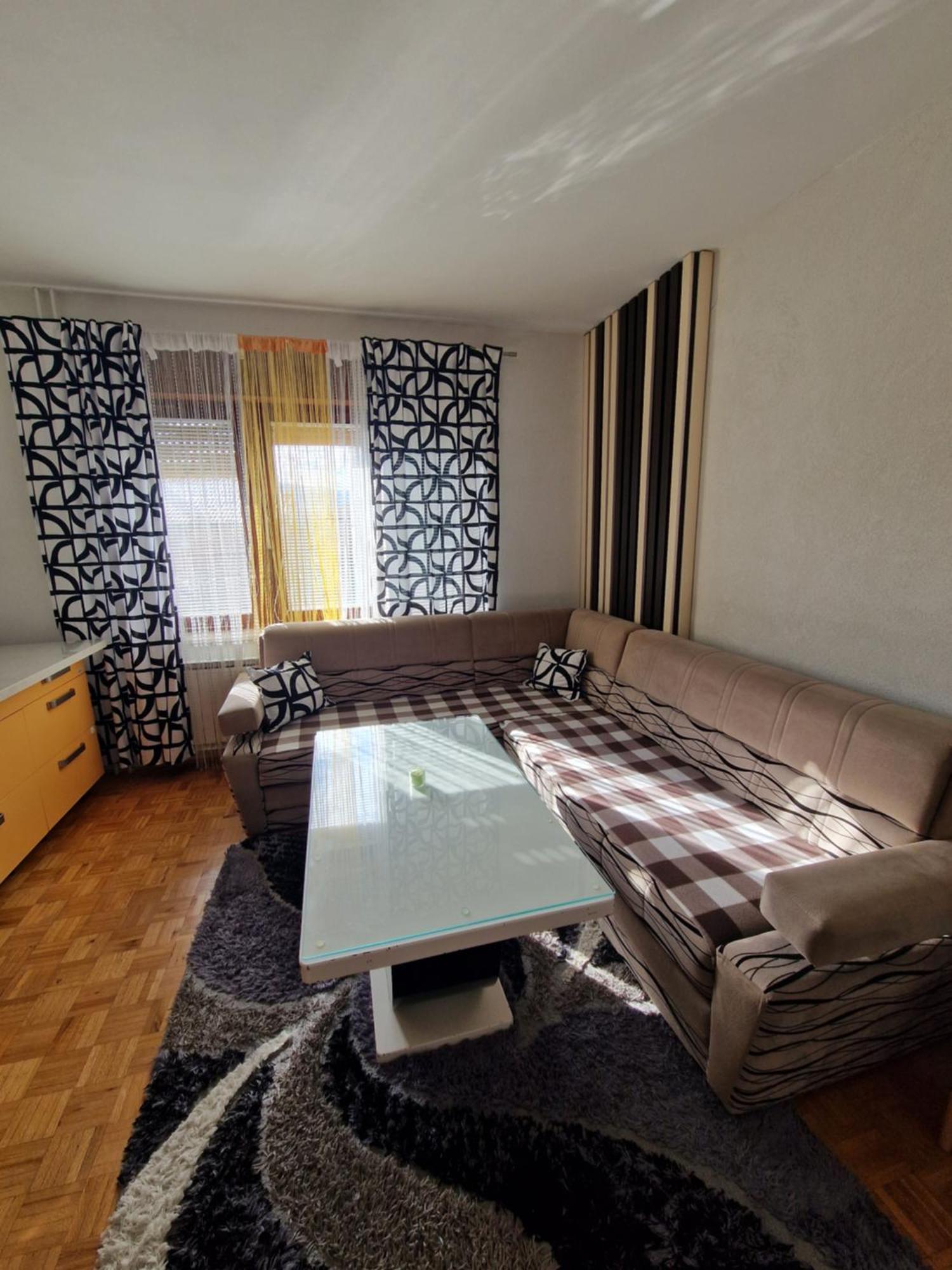 Apartma-Sobe Lejla วิพาวา ภายนอก รูปภาพ