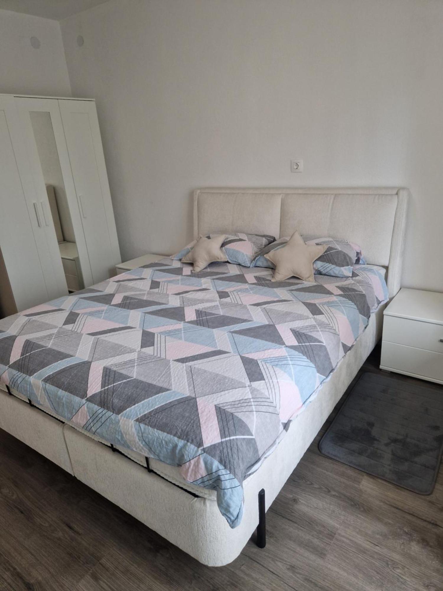 Apartma-Sobe Lejla วิพาวา ภายนอก รูปภาพ
